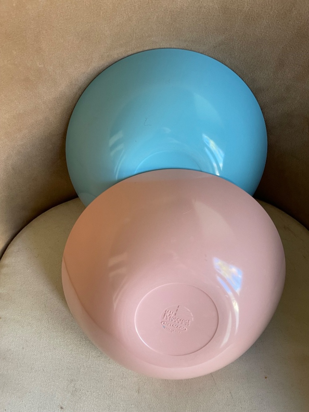 PRICE DROP! Vintage Melmac Pink and Blue dinnerware serving bowls - Set of 2! - Picture 10 of 13